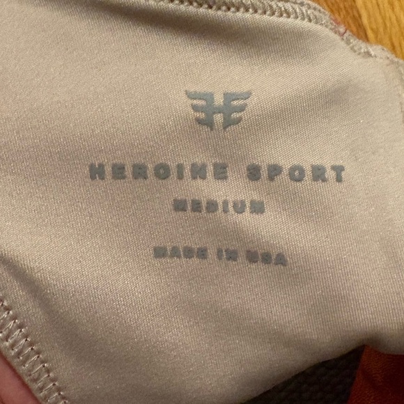 Heroine Sport Shimmering Red Asymmetrical Sports Bra - Picture 3 of 3